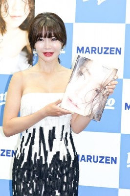 美人ゴルファーのアン・シネ、写真集発売 結婚のお相手には、日本の男性も視野？（リアルライブ）