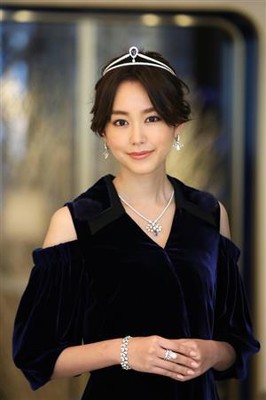 桐谷美玲、三浦翔平との「結婚」「指輪」「順調」の質問に無言で退場（サンケイスポーツ）