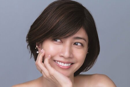 内田有紀49歳ほぼすっぴん美肌で「美的GRAND」表紙！デコルテまでハリツヤがすごい(LIMO)