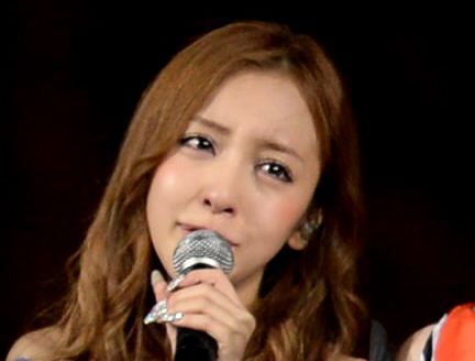 AKB全盛期〝3トップ〟集結、板野友美の結婚式エスコートショットが話題「見た瞬間エモってなったよ」「かけがえのない親友」(西スポWEB OTTO！)