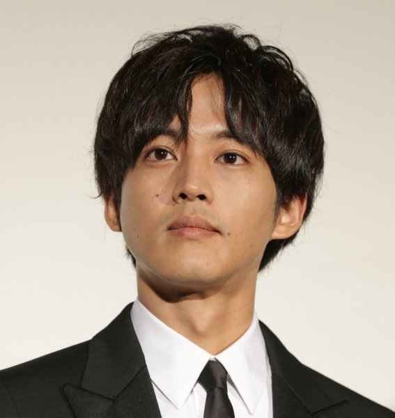 学園モノは“鬼門”だが…松坂桃李『御上先生』が『海に眠るダイヤモンド』で脱落した日曜劇場ファンを呼び戻す(日刊ゲンダイDIGITAL)