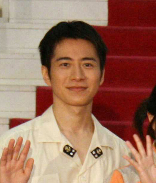 仮面ライダー俳優・村井良大、一般女性との結婚を発表「これからも表現者として日々精進」(スポーツ報知)