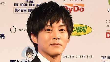 松坂桃李「ファンの予想を常に裏切る」破格の才能、陰キャからサイコパス…何でも演じる透明な器(東洋経済オンライン)