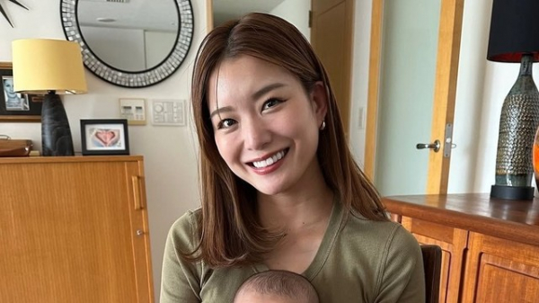 “ベビバーグ”が「おはよ～」にお返事！？井戸田潤の妻・蜂谷晏海 “生後6カ月”の長男がにこにこ笑顔で呼応する姿を公開(めざましmedia)