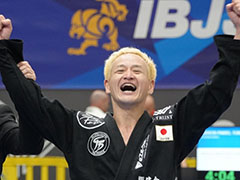 「ガリットチュウ」福島、ヨーロッパの柔術大会で5試合を勝ち抜き優勝！　表彰台での歓喜の瞬間を公開「ヨーロピアンチャンピオンです！笑」(ねとらぼ)