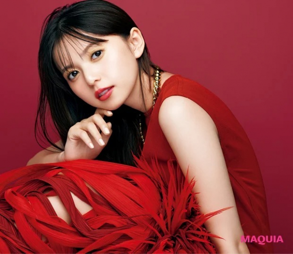 齋藤飛鳥さんにとって「美しさ」とは？ 推しコスメ、セルフメイク、寝る時のこだわりなど、キレイをつくるものを公開(MAQUIA　ONLINE)