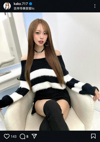 “9頭身レースクイーン”央川かこ　新ヘアカラー披露に「髪より美脚に目が…」「めっちゃ綺麗」(スポニチアネックス)