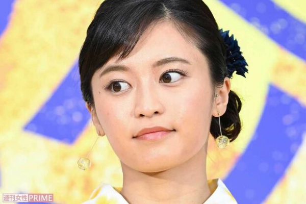 【独占入手】小島瑠璃子の夫が急死、真夏の“家族3人旅行”わずか半年前の一家団らん写真(週刊女性PRIME)