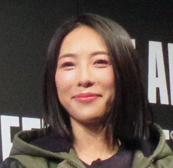 矢沢心、夫・魔裟斗と結婚19年目記念ラブラブショット公開「直感びびび　間違いじゃなかった」(日刊スポーツ)