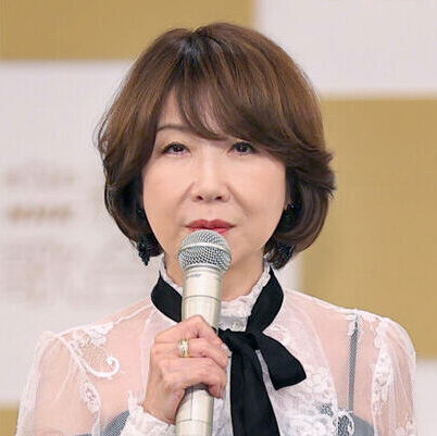 伊藤蘭の最新姿に「マジ…」「思考が停止した」夫は水谷豊、娘は趣里…親子初共演も話題に(スポーツ報知)
