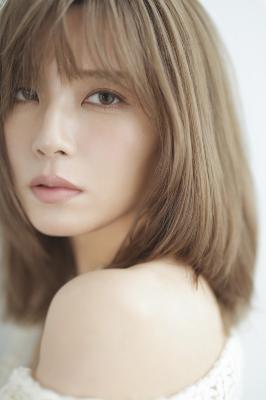 AAA宇野実彩子が第1子を妊娠、夫はNEWS小山慶一郎(音楽ナタリー)