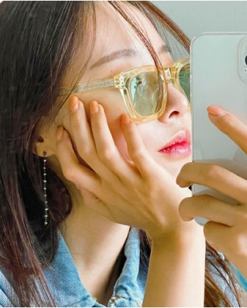 パク・ソングァン＆イ・ソリ「鏡ちょっとぐらい磨かなくても大丈夫」画報レベルの自撮り写真(WoW!Korea)