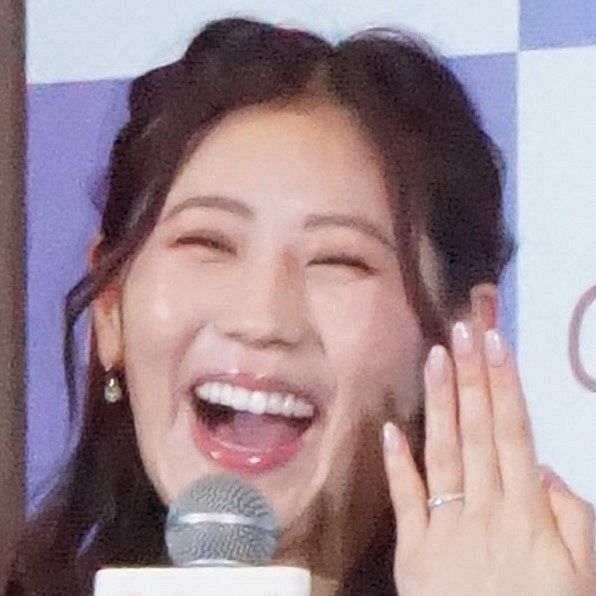 西野未姫、「にこちゃんご機嫌」”家族ショット”の長女のかわいさにフォロワーメロメロ「赤ちゃんモデル絶対なれる」「天使すぎてる！」(中日スポーツ)