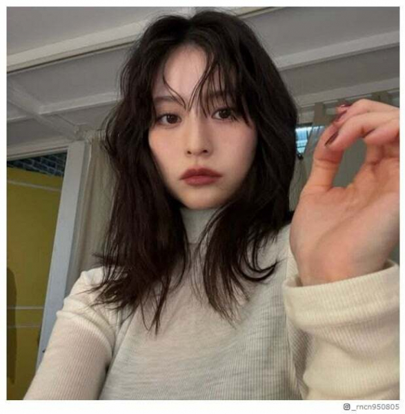 横田ひかる、第1子出産発表 “親子3ショット”で報告(モデルプレス)