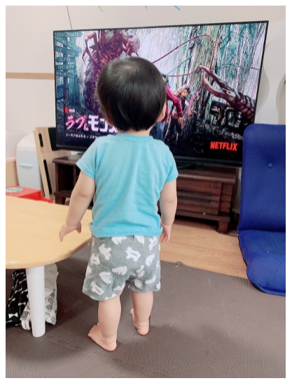 「ぎゃぁぁぁぁ!!!!!!!」　エヴァ芸人・稲垣早希、1歳3カ月息子が初めて立った“感動の瞬間”を目に焼きつける(ねとらぼ)