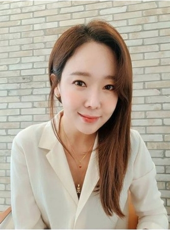 “ペク・ジョンウォンの妻”ソ・ユジン、自宅のバルコニーを公開…「今年の夏は夫がバーベキューをしてくれる」(WoW!Korea)