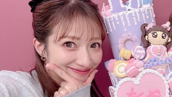 辻希美(37) 第5子妊娠を“家族6人ピースサインショット”で発表！「７年ぶりの妊婦生活や出産で正直不安も沢山あります」と心境を明かす(めざましmedia)