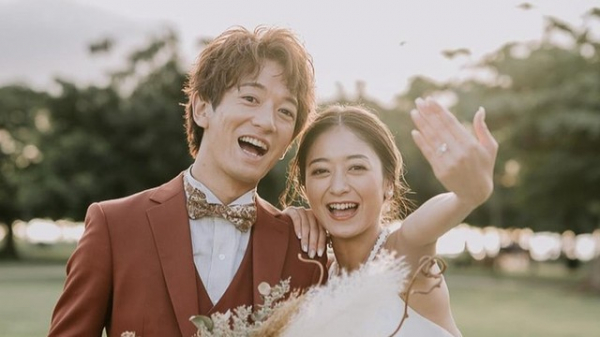 「綺麗なのはママ譲り」みちょぱ 親子“顔出し”思い出写真を複数披露に「そっくり！」と驚きの声！夫・大倉士門との純白ドレス結婚式ショットも(めざましmedia)
