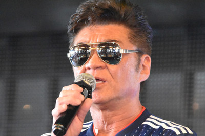 小沢仁志がavexと業務提携、「絶対に負けられない戦いが始まる」（映画ナタリー）