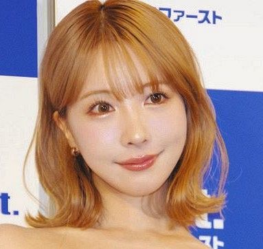 三上悠亜、「脱いでない写真集も最高だったと言わせてやります」発売報告も公開した写真にファンざわつく「良かった～ガチ心配した」(中日スポーツ)