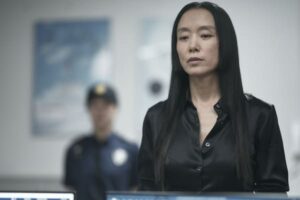 なぜ人は復讐劇に魅了される？ 映画『リボルバー』評価＆考察レビュー。古い価値観を覆す、女性ハードボイルドの魅力を解説(映画チャンネル)