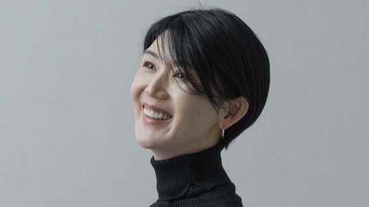 「あぁ、かわいいっ」栗原恵 生後3ヵ月の息子からの情熱的なキスにメロメロ！2人の密着ショットに「天使の極み！」と反響(めざましmedia)