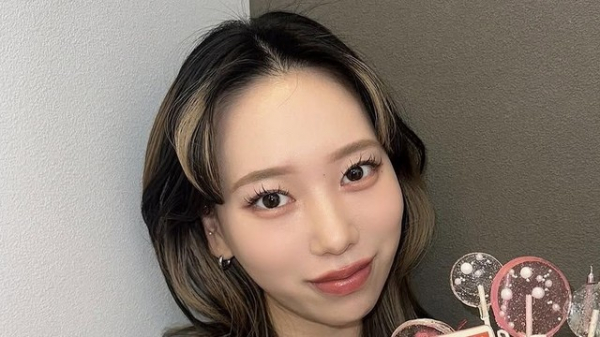「永遠に見てられる」人気YouTuber・タナカガ 0歳娘の“新技”にもん絶！頭を下げてお辞儀する姿に「可愛すぎて涙出た」(めざましmedia)