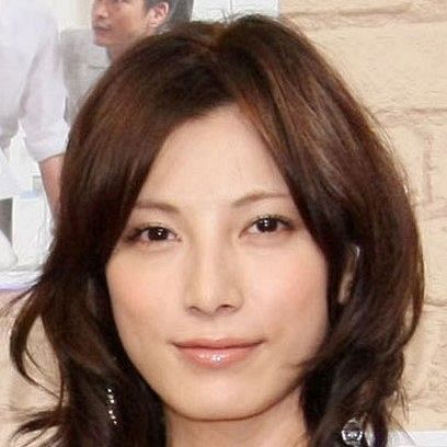 42歳で3児の母…加藤あい、近影公開に「美人過ぎて反則」「ウルトラハイパー綺麗」ファンから絶賛の声(中日スポーツ)