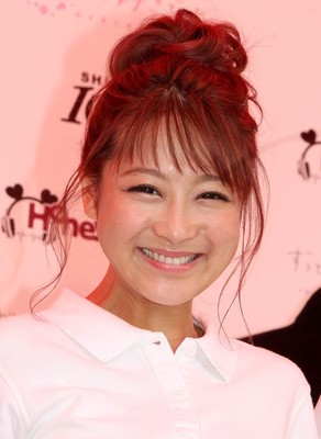 鈴木奈々　旦那に女子からメール…ムカムカのはずが、なぜかムラムラが止まらない！？（スポニチアネックス）