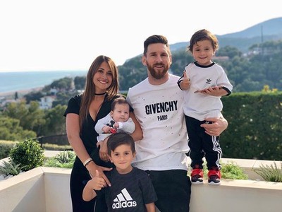 リオネル・メッシが31歳に！　 アルゼンチン代表引退は望まず（ELLEgirl）