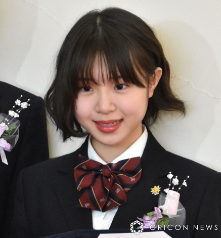 元X21・こもりやさくら、結婚を発表　お相手とエッフェル塔をバックに2ショット(オリコン)