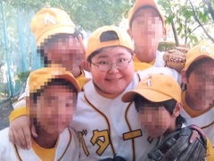芸能界引退した“元細山くん”、激痩せ＆ゴールドマン・サックスへた現在は……新卒時から収入半減も「何か返せるような生き方しよう」(ねとらぼ)