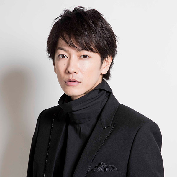 佐藤健、撮影中の“14枚”オフショット公開　『私の夫と結婚して』小芝風花とW主演(オリコン)