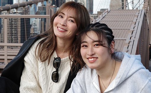 8歳で両親が離婚「古くて狭い家に引っ越して」新山千春の長女・もあが語る「身の丈にあった母子の暮らし」と「暗黙のルール」(CHANTO WEB)