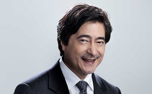 「差別用語を言われても被害者意識は持たなかった」沖縄返還時は中学生だったジョン・カビラに影響を与えた父の姿(CHANTO WEB)