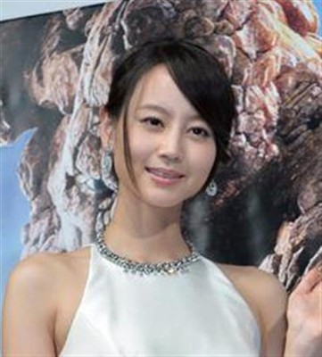 内山理名“熱愛”に事務所は複雑！？　再浮上する堀北真希「復帰」待望論（夕刊フジ）