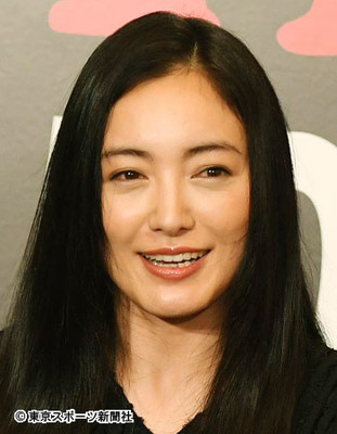 仲間由紀恵　双子の男児出産「大事に大事に育てていきたい」（東スポWeb）