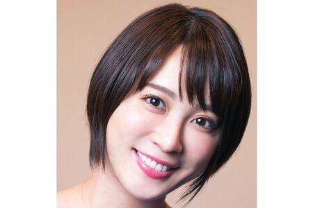 「女子高生でもいける」34歳・北乃きいの学生服風超ミニコーデにSNS驚がく「10代だ」「スタイル抜群」の声(LIMO)