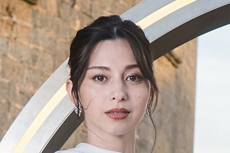 「女神っているんだ…」中条あやみ ルイ・ヴィトン白ドレス姿で美腹筋チラリ！圧倒的美貌に「神々しい」「言葉がでません」と絶賛の声(LIMO)