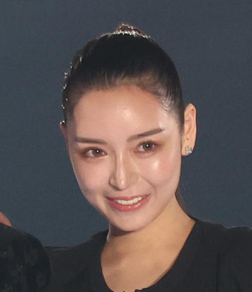 進撃のノア「勢いで結婚しました」肉声報告　ヒカルがプロポーズ「ズルズルしてた人」と破局直後(日刊スポーツ)