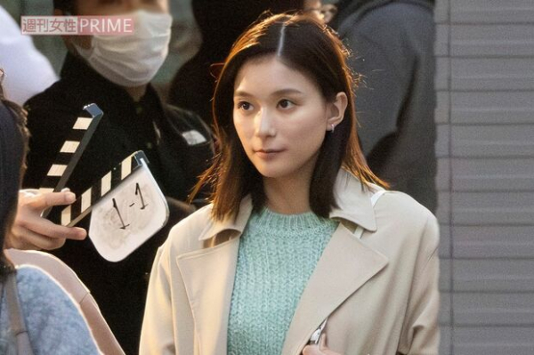 芳根京子、主演ドラマが大人気も“親友”が大醜聞で尽きぬ心配…“うららか”でいられない日々送る(週刊女性PRIME)