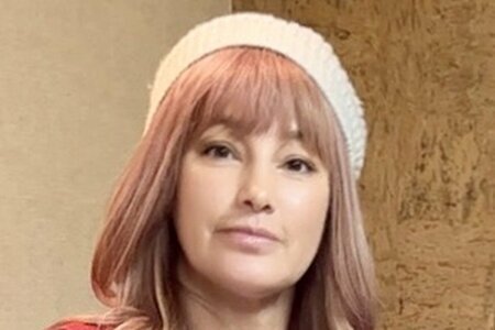 新婚・梅宮アンナ 夫にバックハグ♥幸せいっぱい2ショットに癒される！52歳一児の母(LIMO)
