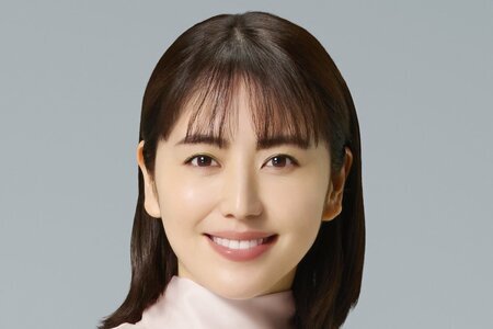 「マジで38歳！？ 」長澤まさみ 笑顔ではしゃぐ誕生日ショットにSNS驚き「美しすぎて次元が違う」「かわいすぎて声出た」(LIMO)
