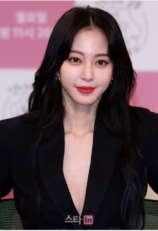 【公式】女優ハン・イェスル側、「恋人がホスト?事実ではない」(WoW!Korea)