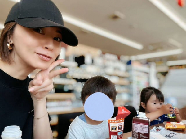 「親の方が緊張…」“平成のスーパーアイドル”が長男の初めての授業参観に参加して「思わず涙ぐんでしまった」ワケ(with online)