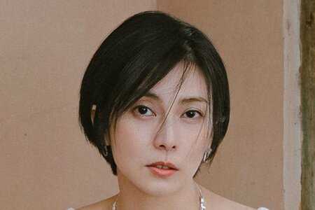 「いくつになっても美しすぎ…」柴咲コウ ショーパンから美脚披露！「可愛くて魅力的で綺麗」とネット大絶賛 ディレクター務めるブランドのモデルに(LIMO)