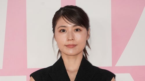 有村架純、シックな黒キャミソール姿を公開⇒「答え合わせ楽しみにしてます！」の声も(ハフポスト日本版)
