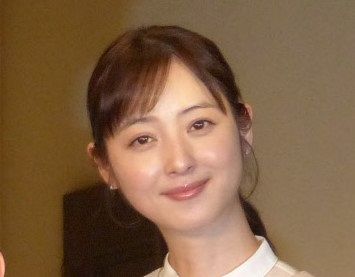 佐々木希、夫・渡部建の不倫に「離婚はちらついた」と告白「いまだにまだ許していないが…」踏みとどまった理由も語る(中日スポーツ)