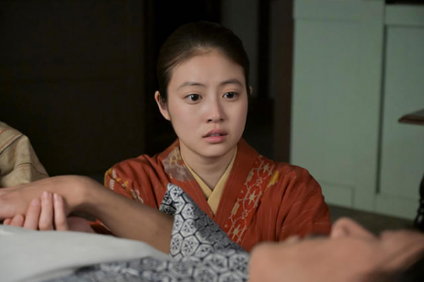 朝ドラ「あんぱん」今田美桜、次郎との結婚を振り返る　北村匠海演じる崇との今後についても言及(映画.com)