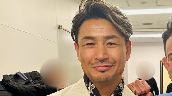 「めちゃくちゃイケメン」魔裟斗 息子（6）との“顔出し”ツーショット披露!「魔裟斗さんにそっくり」「顔がお兄さんになりましたね」と反響(めざましmedia)